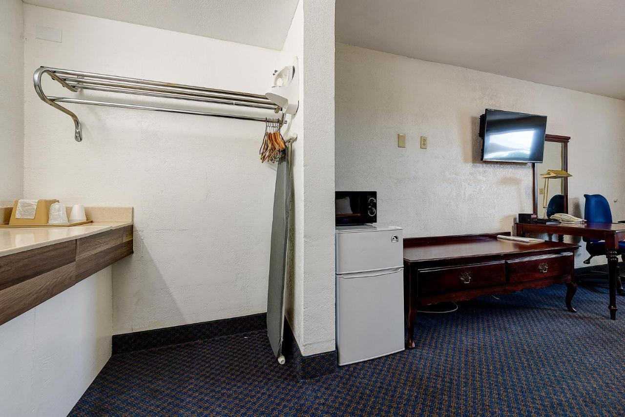 Guest Inn Rogers Dış mekan fotoğraf